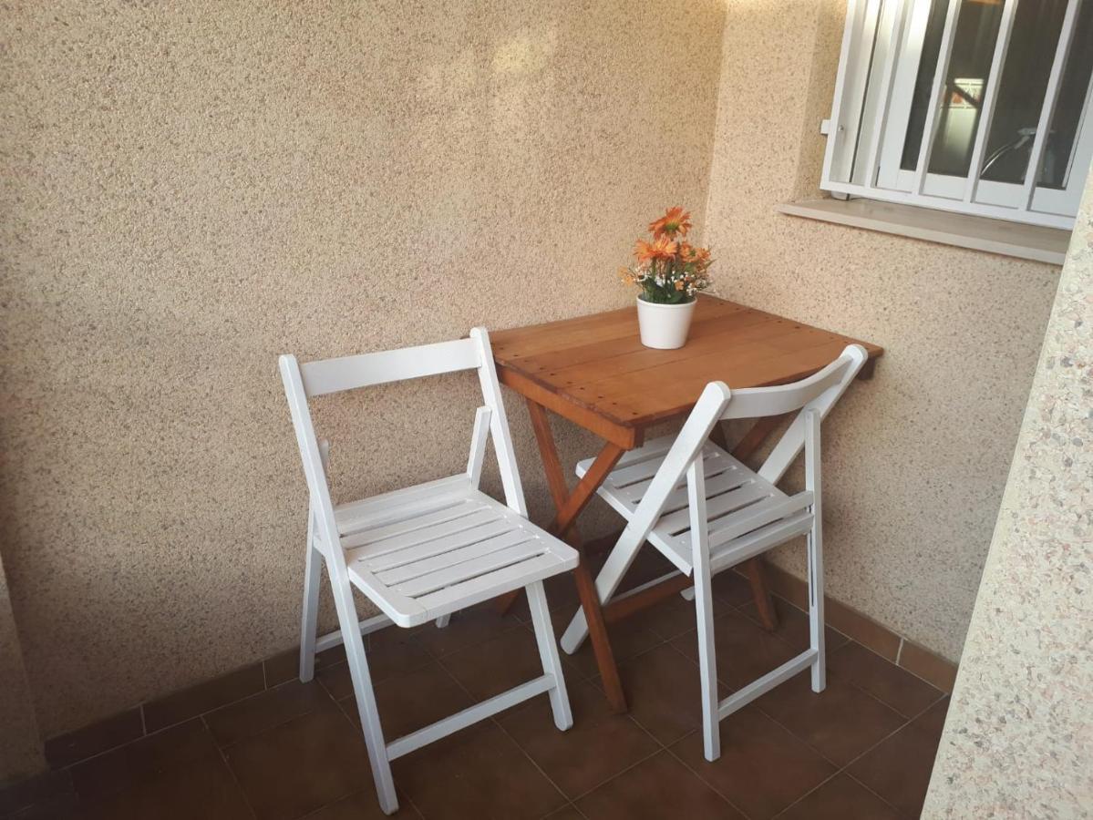 Apartamento 9 De Octubre Los Montesinos Bagian luar foto