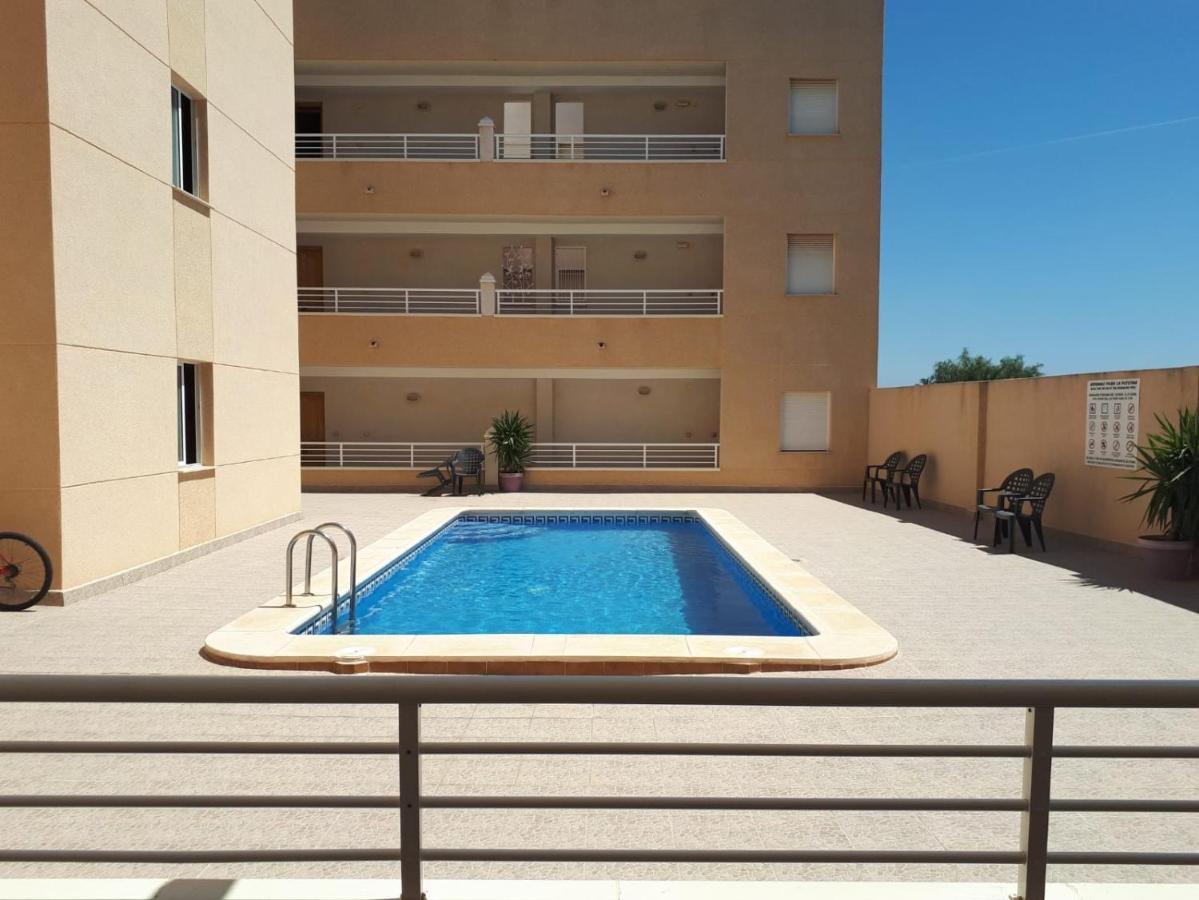 Apartamento 9 De Octubre Los Montesinos Bagian luar foto